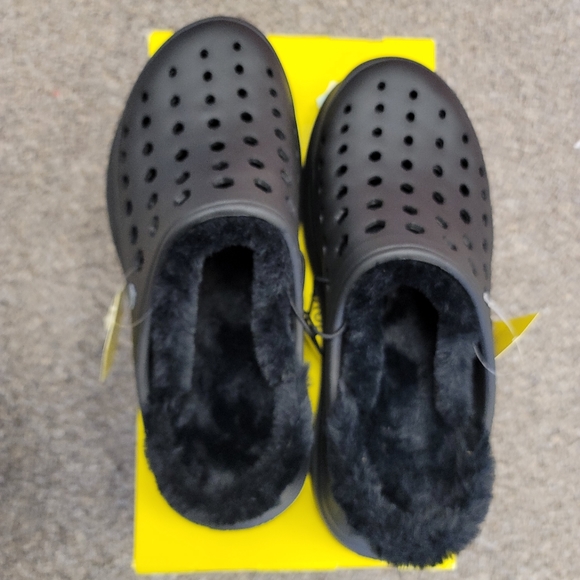 Joybees Cozy Clog Women's Faux Fur Lined Comfort Slip On Black - Picture 3 of 3